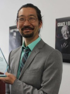 Brett J Esaki